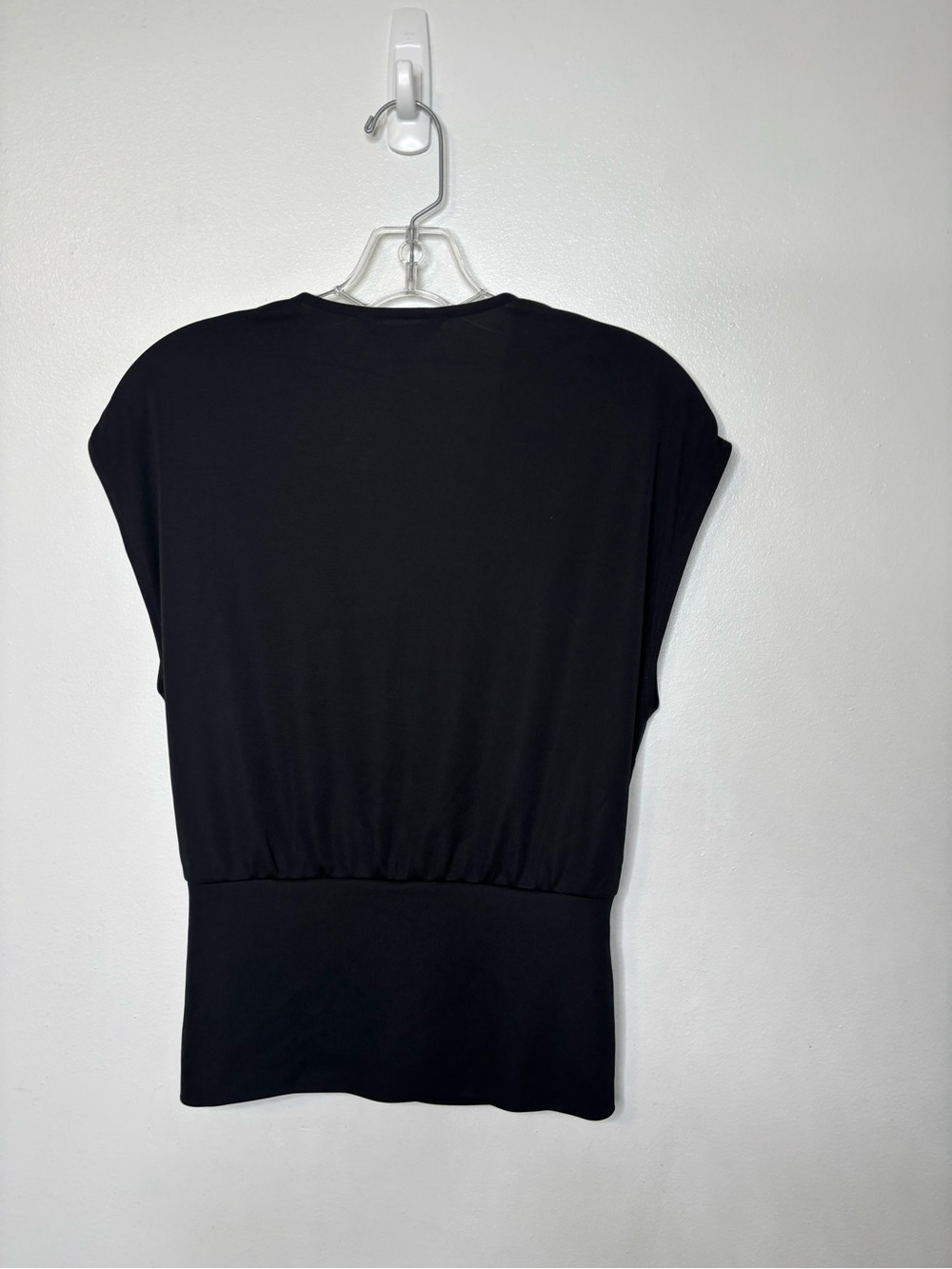 NWT Lauren Ralph Lauren Twist-Front Jersey Cap-Sleeve Tee Black Size Medium - Picture 6 of 8
